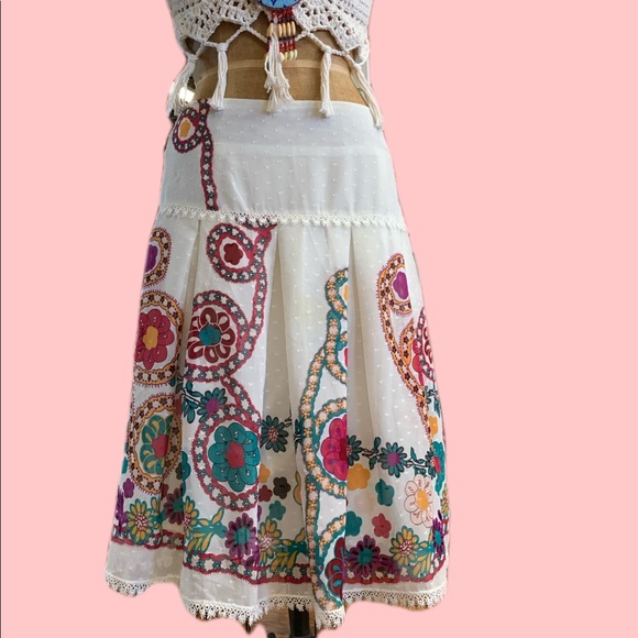 Lucy Paris Decorative Skirt - Picture 2 of 4